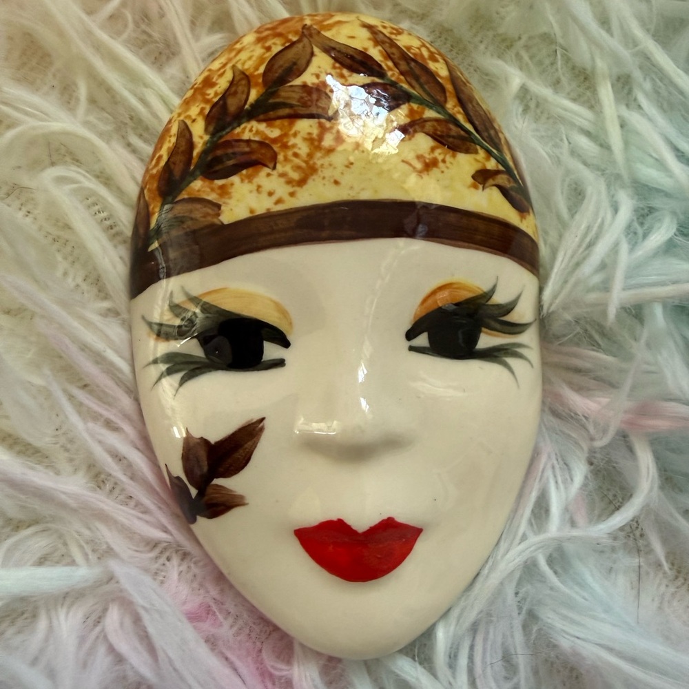 Vintage hand-painted porcelain brooch